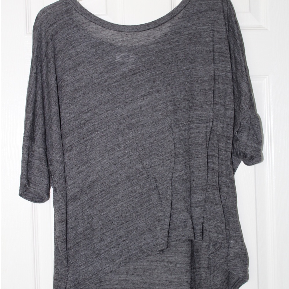 Grey Old Navy Tee